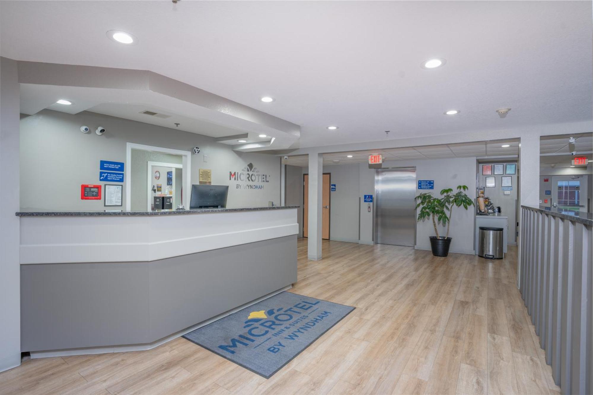Microtel Inn & Suites By Wyndham Albertville Zewnętrze zdjęcie